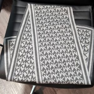 Michael Kors Gray And White Patterned Scarf